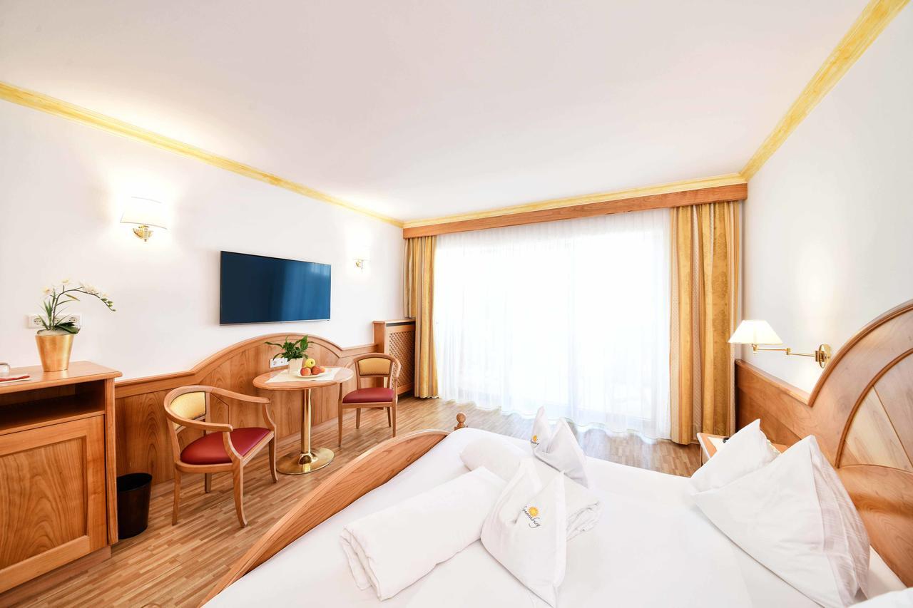 Hotel Sonnenburg Μεράνο Εξωτερικό φωτογραφία